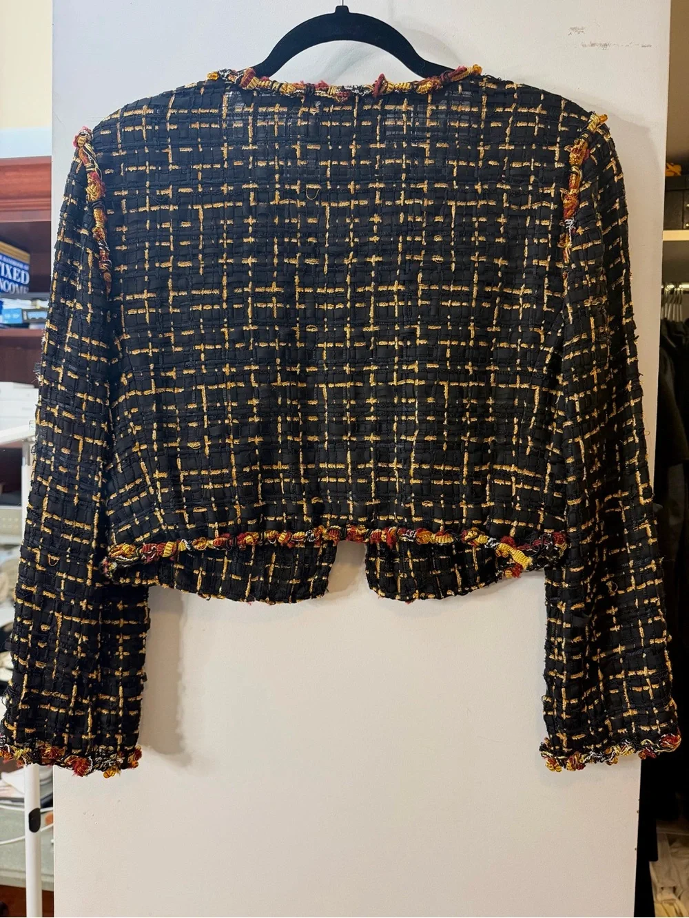 CHANEL iconic cropped